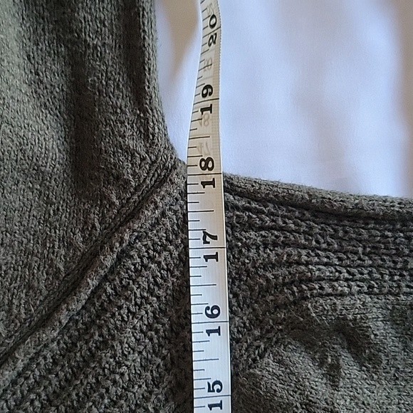 Lucky Brand Sweater - Picture 3 of 6